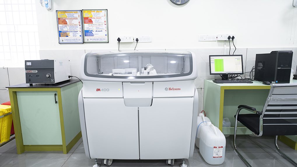 Biochemistry Analyser &ndash; Raj Medicare