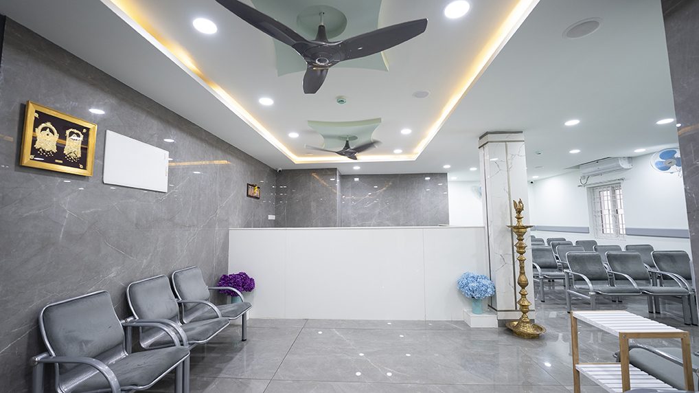 Reception Lounge &ndash; Raj Medicare